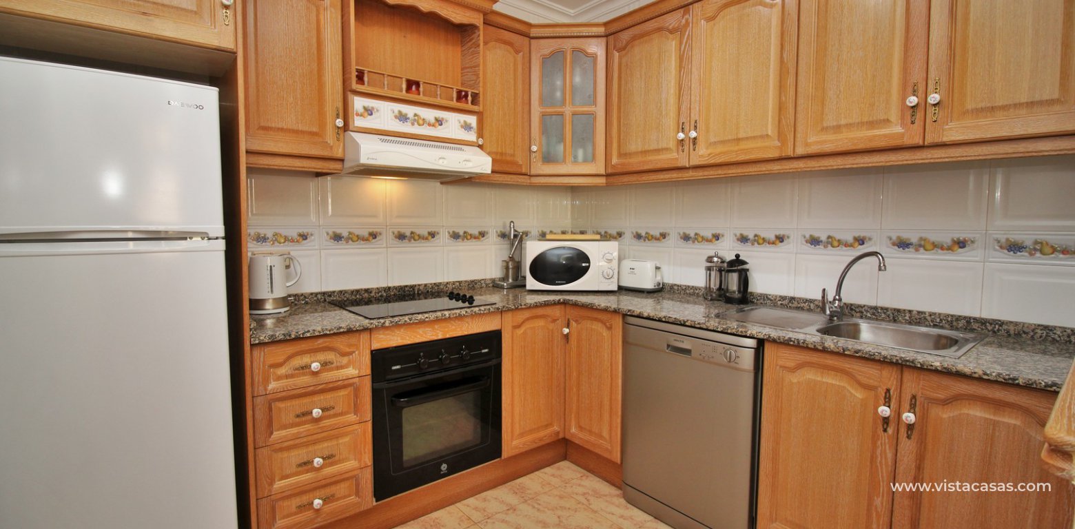 3 bedroom zodiaco townhouse for sale Villamartin Zodiaco vi kitchen