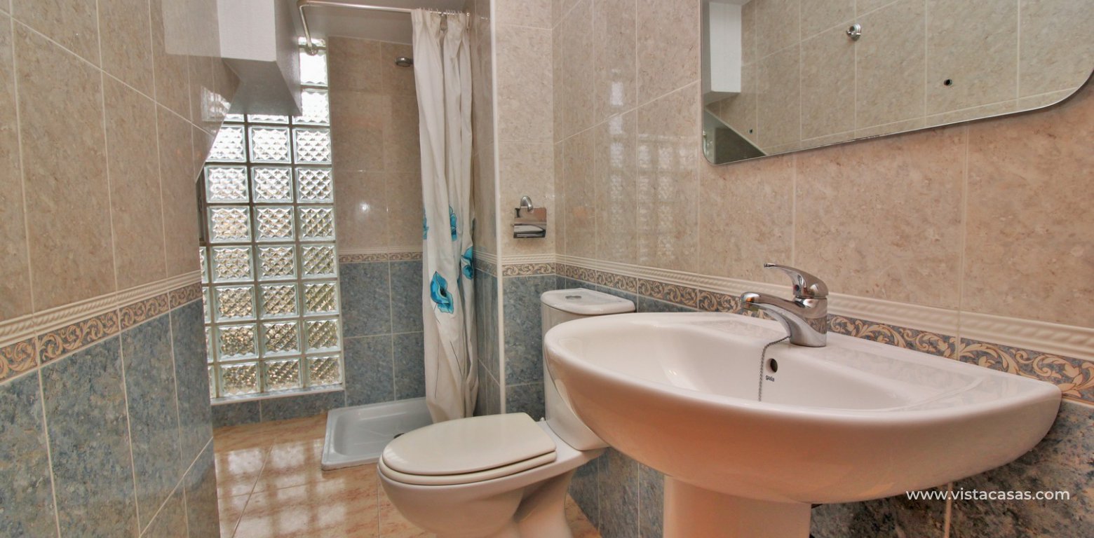 3 bedroom zodiaco townhouse for sale Villamartin Zodiaco vi downstairs bathroom