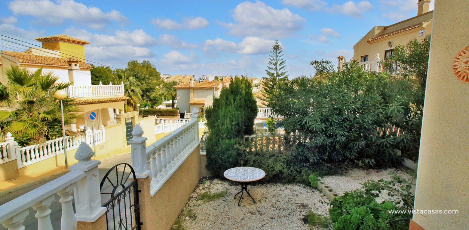3 bedroom zodiaco townhouse for sale Villamartin Zodiaco vi garden