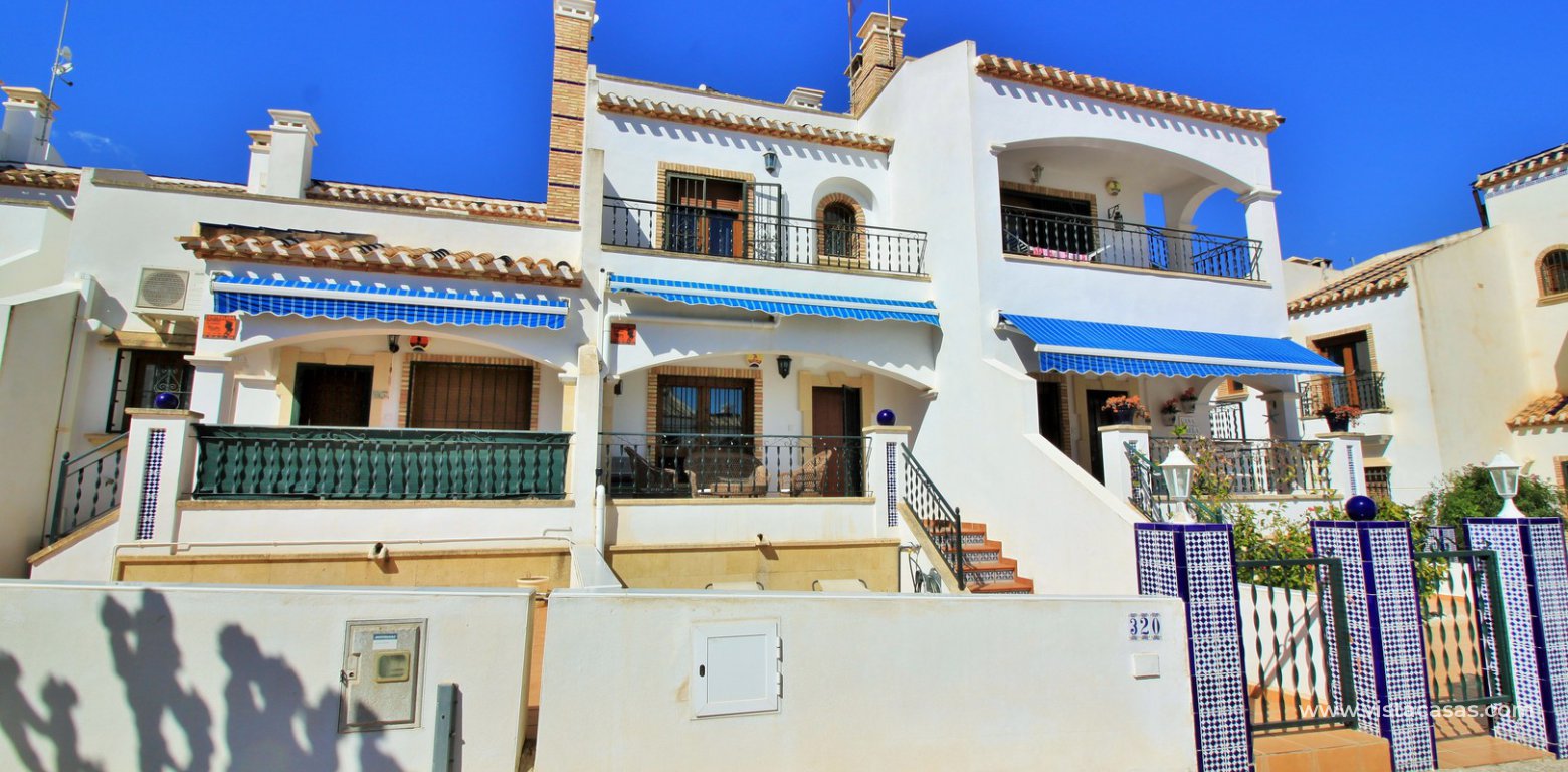 South facing sofia townhouse overlooking the pool for sale in Pau 8 Villamartin exterior