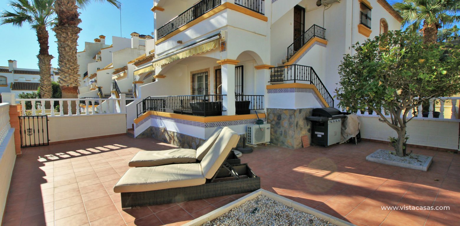 Ground floor apartment overlooking the pool for sale R20 Los Dosles garden